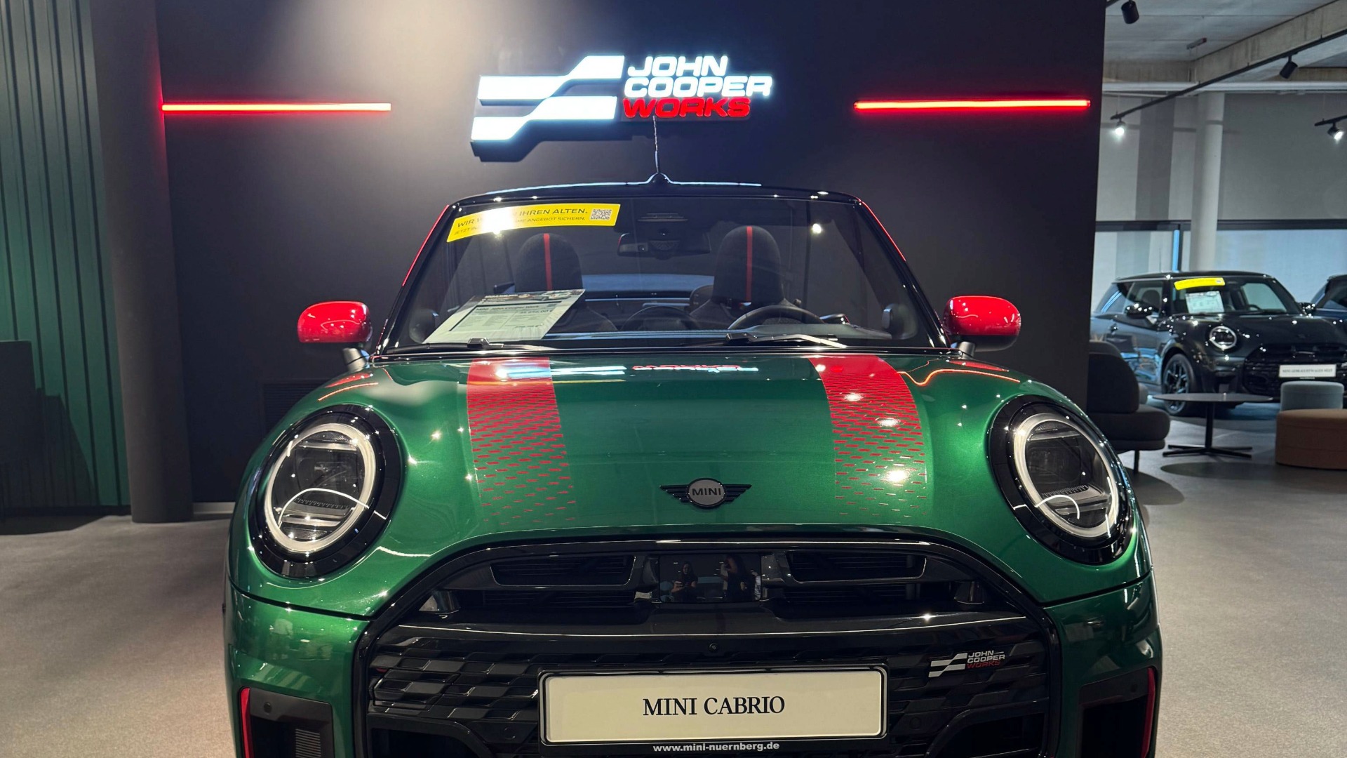 Ein BMW Mini in der Nürnberger Niederlassung, wo Retail.Next bereits umgesetzt wurde.